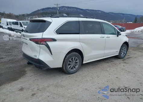 2021 Toyota Sienna Xle z USA, uszkodzony, nr VIN 5TDJSKFC6MS017612